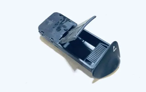 Ford Focus Car ashtray 98aba04810ec a715n