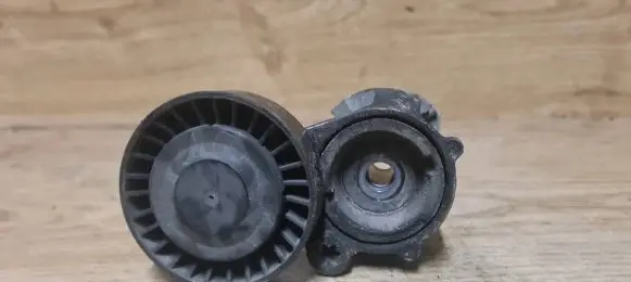 Volvo S40 Generator/alternator bracket F556595