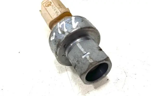 Citroen C4 II Air conditioning (A/C) pressure sensor 