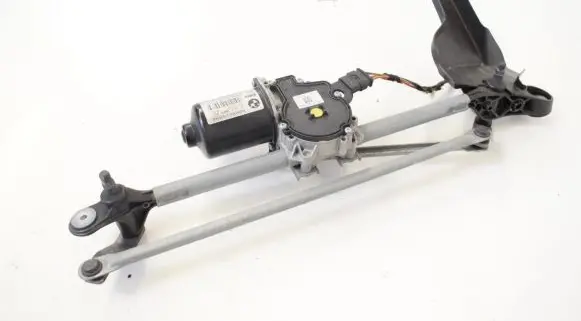 BMW 4 F32 F33 Front wiper linkage and motor 7267504