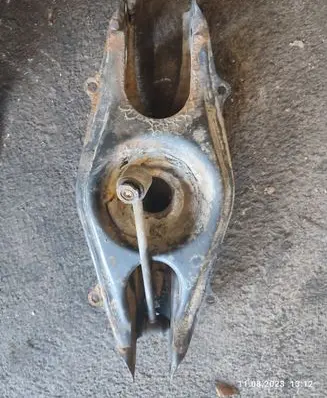 Mercedes-Benz C W204 Rear control arm 2043503008