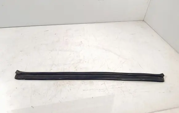 BMW 5 F10 F11 Engine compartment rubber 7206521