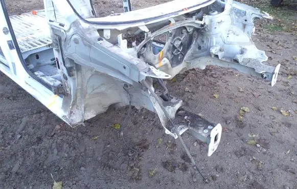 Front quarter panel