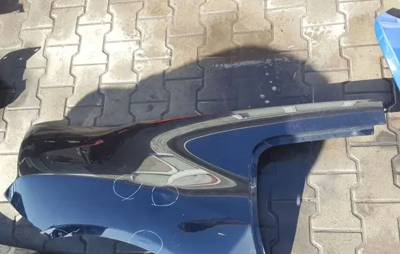 Audi R8 42 Front door window glass four-door 2008R