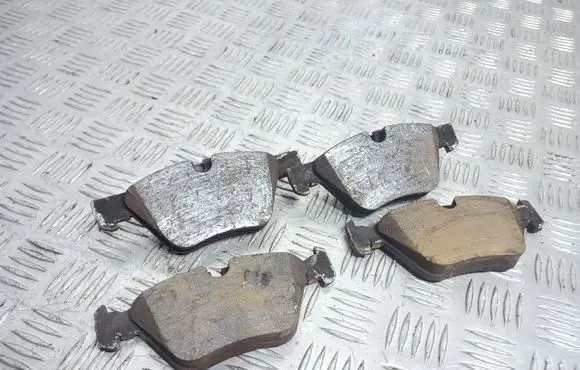 BMW 1 E81 E87 Brake pads (front) 