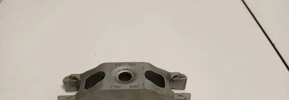 Seat Toledo IV (NH) Fuel Injector clamp holder 03L216 V300
