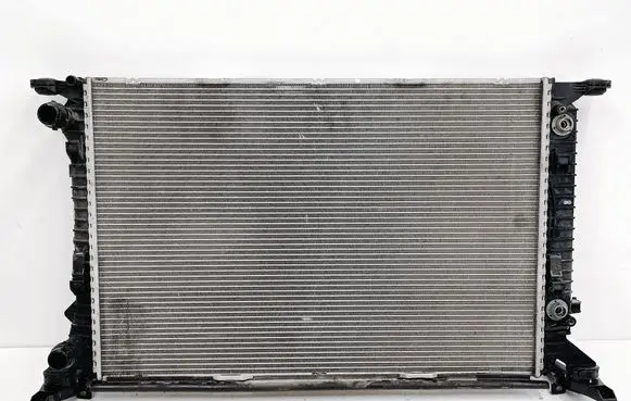 Audi Q5 SQ5 8R Coolant radiator 8K0121251AJ