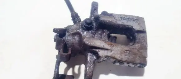 Toyota Auris 150 Rear brake caliper