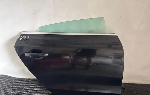 Audi A5 Sportback 8TA Rear door Z9Y