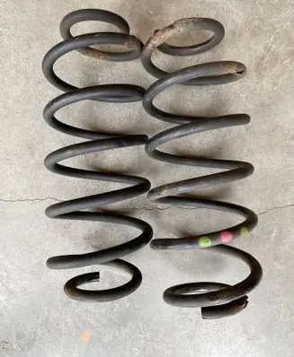 Toyota Auris E180 Rear coil spring