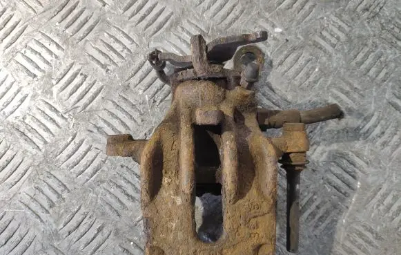 Ford Focus Rear brake caliper