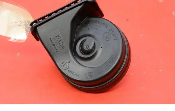 Opel Insignia A Horn signal 39088255