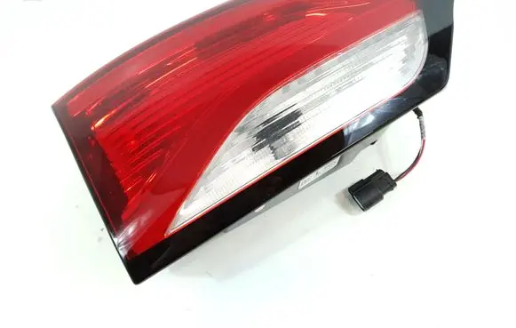 Chrysler Pacifica Tailgate rear/tail lights 68228941AF