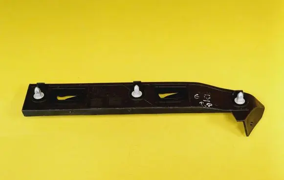 Volkswagen Golf IV Front bumper mounting bracket 1J0807184A