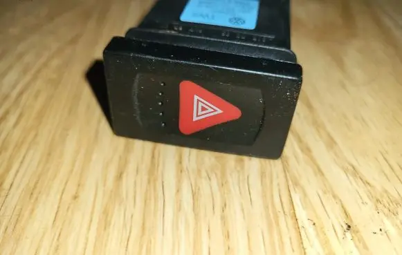 Volkswagen PASSAT B5.5 Hazard light switch 3B0953235D