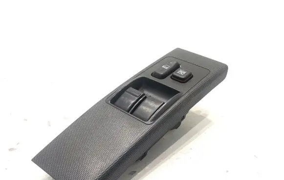 Toyota Corolla E120 E130 Electric window control switch 848200F040