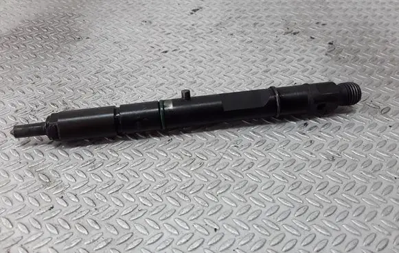 Audi A6 S6 C5 4B Fuel injector 059130201E 0432133836