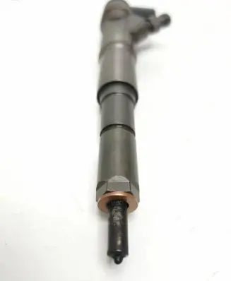 BMW 5 E60 E61 Fuel injector 7793836 0445110216
