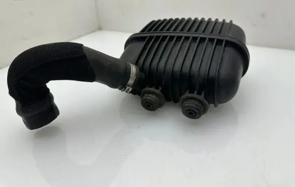 Audi Q5 SQ5 Intake resonator 8K0145832B 8K0129955A