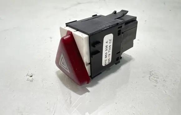 Volkswagen Transporter - Caravelle T5 Hazard light switch 6Y0953235A