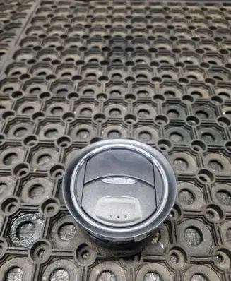 Dashboard side air vent grill/cover trim