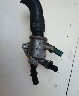 Opel Zafira B Thermostat/thermostat housing 55203388 C891889C