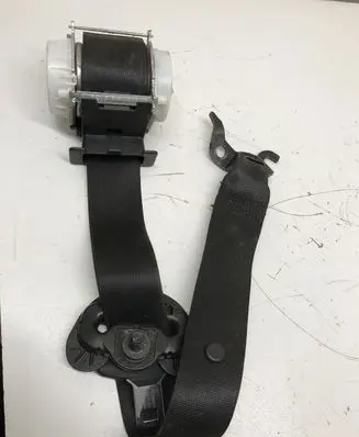 BMW 1 E81 E87 Front seatbelt