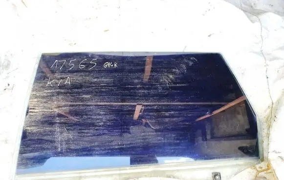 KIA Carens I Rear door window glass