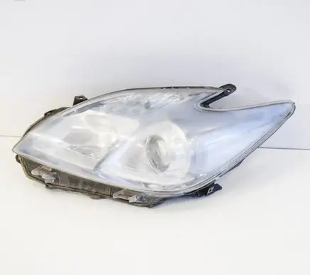 Toyota Prius (XW30) Headlight/headlamp