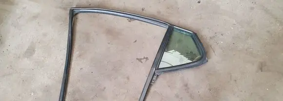 KIA Optima Rubber seal rear door window/glass 43R000381