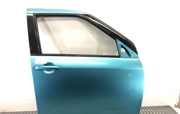 Suzuki Swift I Front door