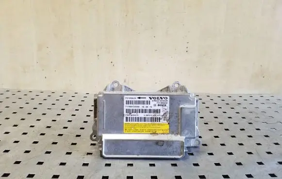 Volvo XC70 Airbag control unit/module 31406630 0285012270