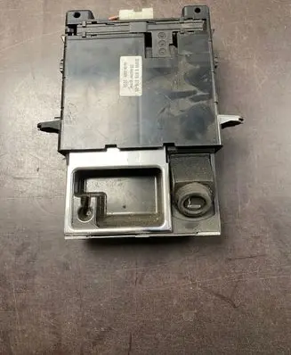 BMW 5 E60 E61 Ashtray (front) 6976376
