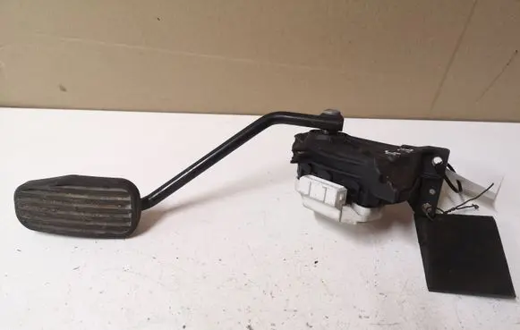 Volvo XC90 Accelerator throttle pedal 6PV00853706 8634699