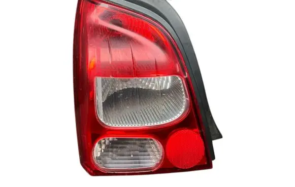 Renault Twingo II Rear/tail lights 2VA965454 8200387888