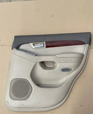 Toyota Land Cruiser (J120) Rear door card panel trim