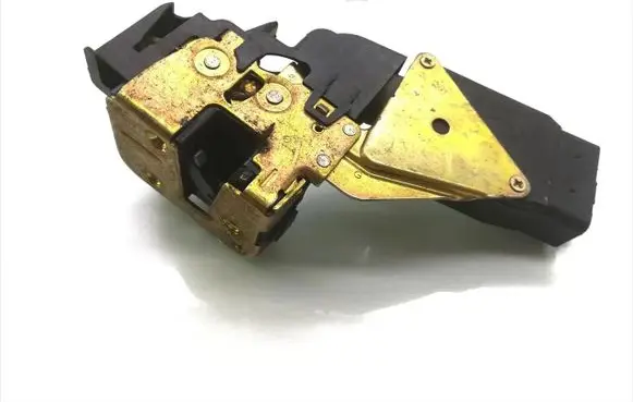 Mitsubishi Carisma Front door lock