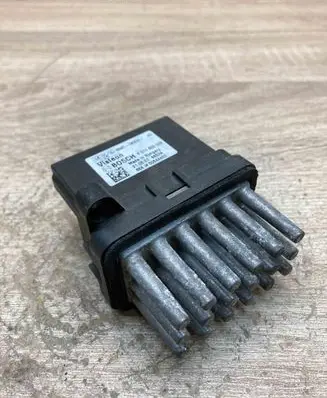 Ford Mondeo MK IV Heater blower motor/fan resistor 6G9T19E624AD F011500028