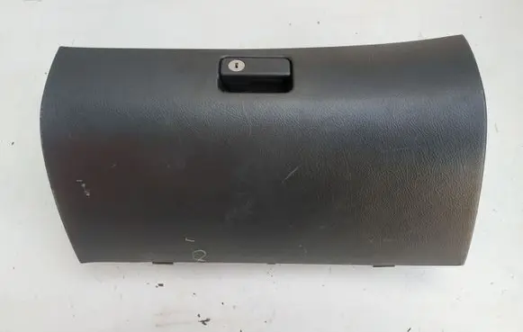 Toyota Avensis T250 Glove box 5555005070