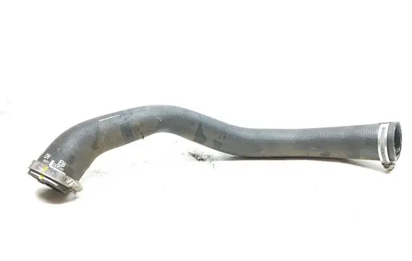 Peugeot 3008 II Intercooler hose/pipe 9820100680