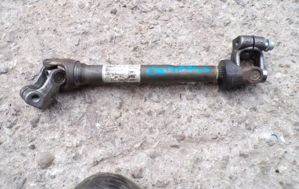 Fiat 500L Steering column universal joint
