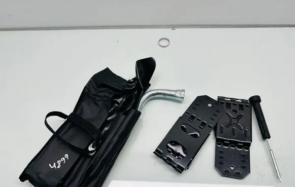 Audi Q5 SQ5 Tool set 