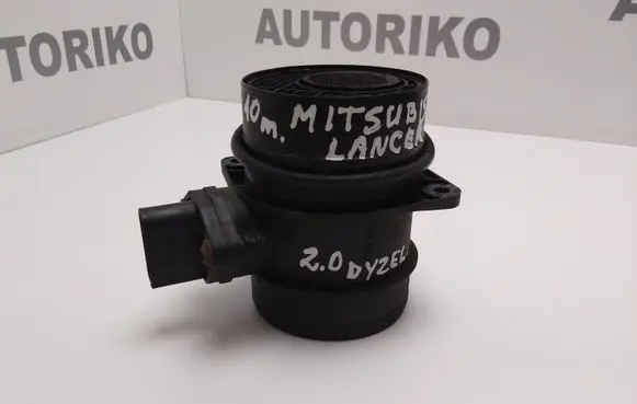 Mitsubishi Lancer VIII Mass air flow meter 0281002461 074906461B