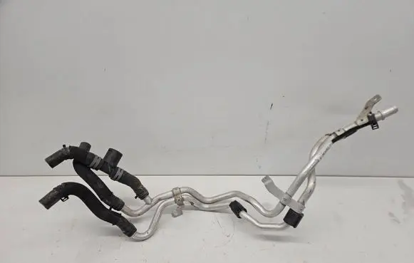 Audi Q7 4M Engine coolant pipe/hose 4M0122480D