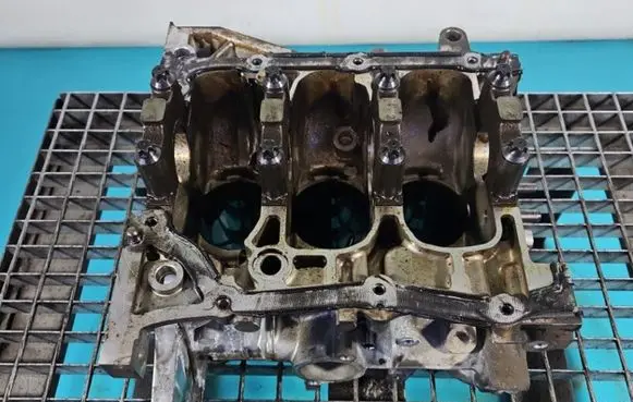 Renault Clio IV Engine block H4BG412 IMPRK1400797