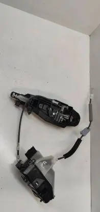 Peugeot 2008 II Front door lock 9802977180