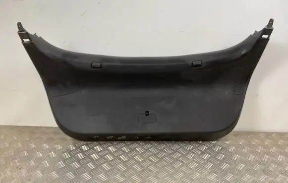 KIA Stinger Tailgate/boot cover trim set 81750J5000 81750J5100