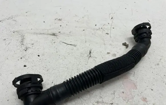 Audi A4 S4 B9 Breather hose/pipe 