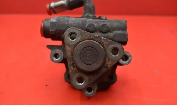 Audi A6 Allroad C5 Power steering pump 8D0145177D