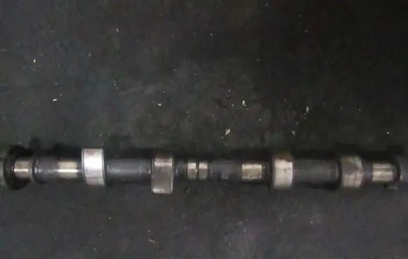Ford Focus Camshaft l913b